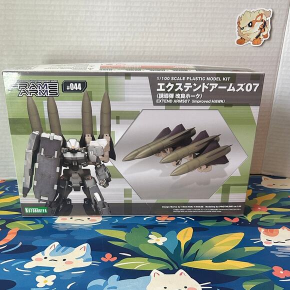 Kotobukiya Frame Arms #044 Extend Arms 07 Improved Hawk 1/100 Model Kit - Picture 1 of 9